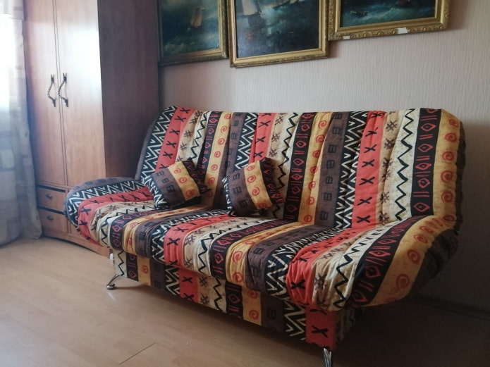 диван в кабинете диван в кабинете