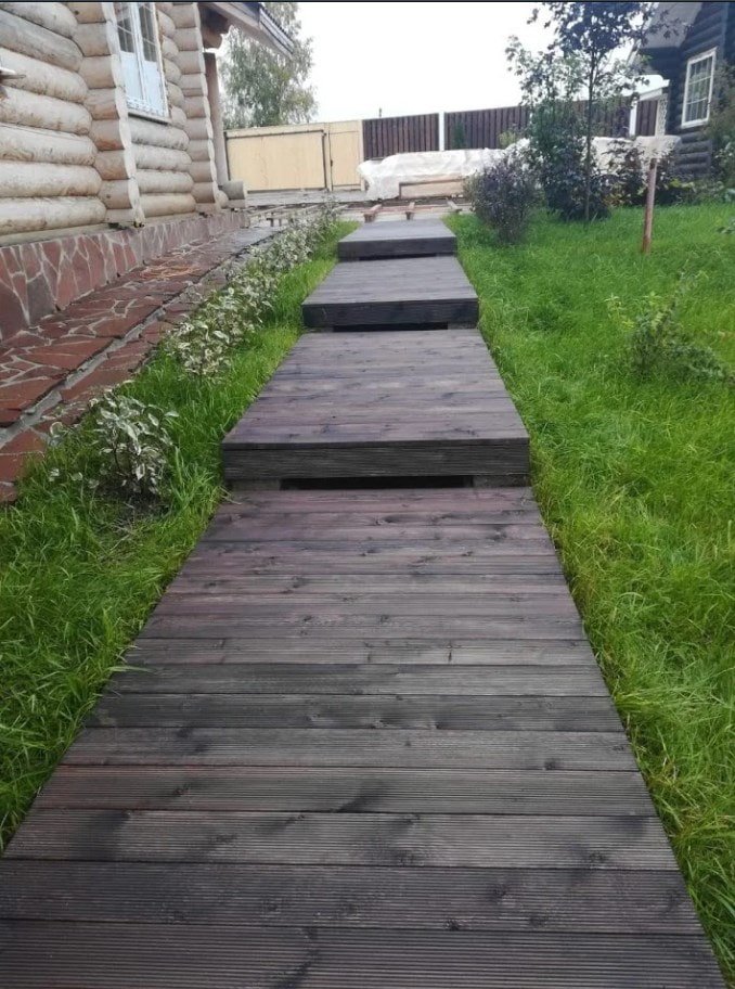 тротуар из обожженной лиственницы тротуар из обожженной лиственницы