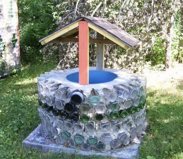 колодец из бутылок колодец из бутылок