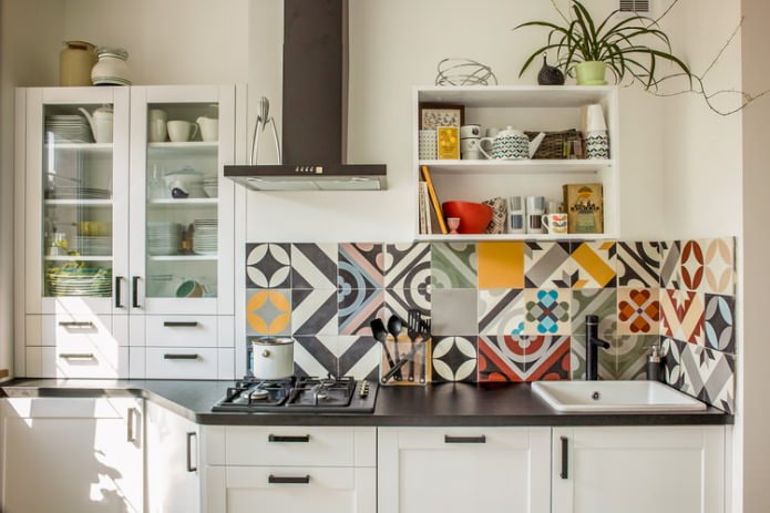 плитка patchwork на фартуке в кухне плитка patchwork на фартуке в кухне