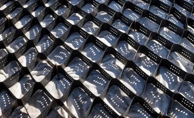 георешетка укрепление грунта